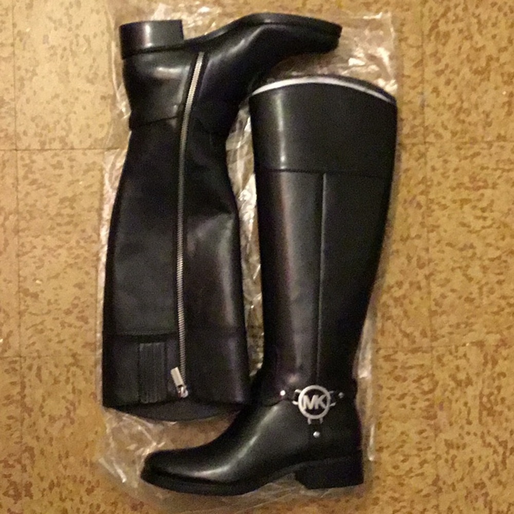 BLACK LEATHER MICHAEL KORS BOOTS